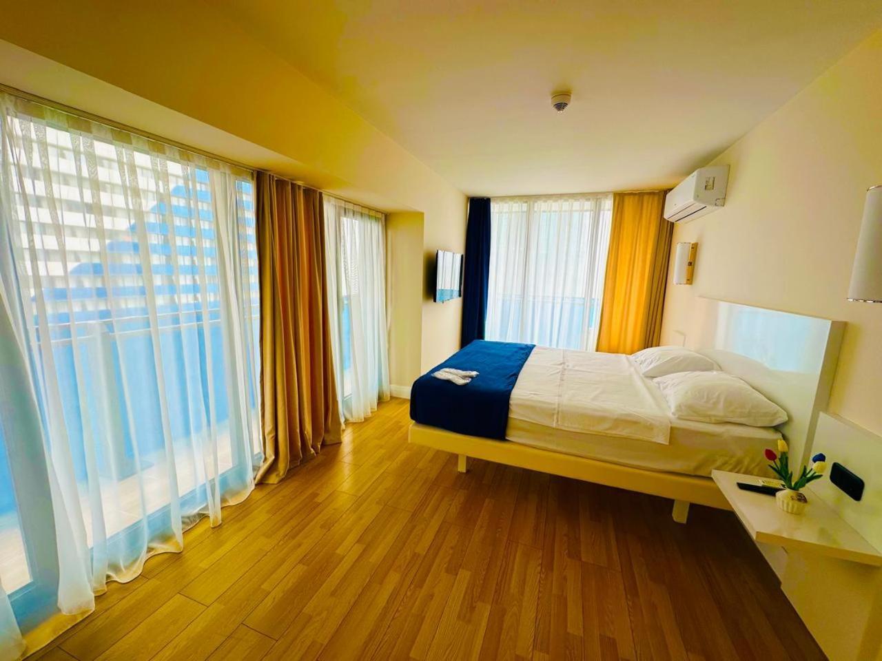 Orbi City Best Apartments Batumi Eksteriør bilde